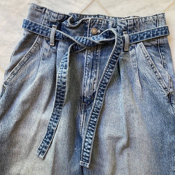 Abercrombie & Fitch Tie Waist Jeans, size 10 💙💙 - Picture 3 of 6